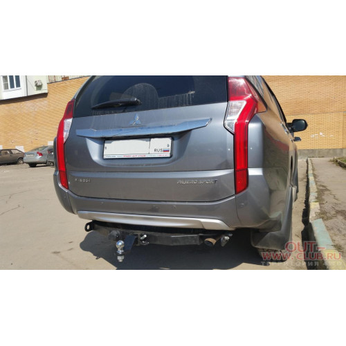 FA 1005-E Бизон Фаркоп на Mitsubishi Pajero Sport II 2008-2016, Mitsubishi Pajero Sport III 2016-2021 без подрезки бампера. Тип шара: E (легкосъемный шар под квадрат). Нагрузки: 3200/120 кг. Не комплектуется электрикой