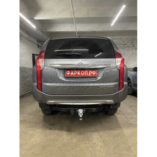 FA 1005-E Бизон Фаркоп на Mitsubishi Pajero Sport II 2008-2016, Mitsubishi Pajero Sport III 2016-2021 без подрезки бампера. Тип шара: E (легкосъемный шар под квадрат). Нагрузки: 3200/120 кг. Не комплектуется электрикой