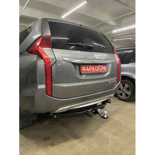 FA 1005-E Бизон Фаркоп на Mitsubishi Pajero Sport II 2008-2016, Mitsubishi Pajero Sport III 2016-2021 без подрезки бампера. Тип шара: E (легкосъемный шар под квадрат). Нагрузки: 3200/120 кг. Не комплектуется электрикой