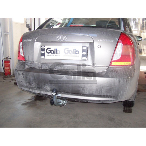 H071A GALIA Полностью оцинкованный фаркоп на Hyundai Accent 2006-2010, кроме сборки ТагАЗ. Тип шара: A. Установка без снятия и выреза бампера. Нагрузки: 1200/50 кг, масса фаркопа 13,75 кг