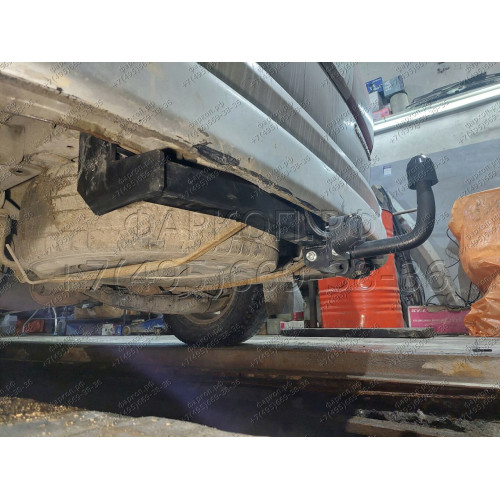 H.T57.A HALTY Фаркоп на Toyota Hiace Regius, Toyota Regius, Toyota Touring Hiace 1997-2002 без подрезки бампера. Тип шара: A. Нагрузки: 750/75 кг, масса фаркопа 12,9 кг