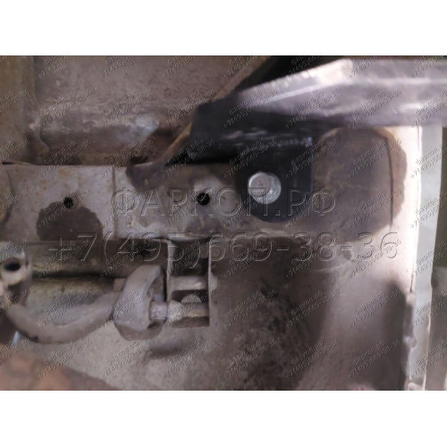 H.T57.A HALTY Фаркоп на Toyota Hiace Regius, Toyota Regius, Toyota Touring Hiace 1997-2002 без подрезки бампера. Тип шара: A. Нагрузки: 750/75 кг, масса фаркопа 12,9 кг