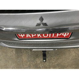 TCU00279 ТСС Фаркоп на Mitsubishi Pajero Sport 2021- с накладкой с надписью Pajero Sport без подрезки бампера. Тип шара: E (шаровый узел под американский квадрат). Н