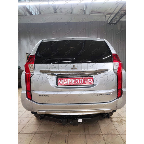 FA 1005-E Бизон Фаркоп на Mitsubishi Pajero Sport II 2008-2016, Mitsubishi Pajero Sport III 2016-2021 без подрезки бампера. Тип шара: E (легкосъемный шар под квадрат). Нагрузки: 3200/120 кг. Не комплектуется электрикой