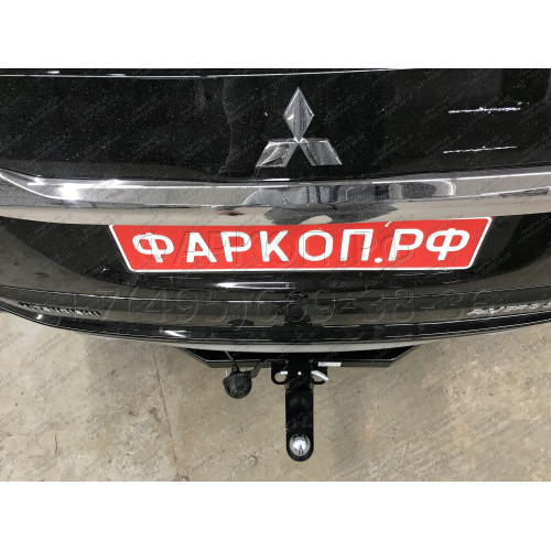 FA 1005-E Бизон Фаркоп на Mitsubishi Pajero Sport II 2008-2016, Mitsubishi Pajero Sport III 2016-2021 без подрезки бампера. Тип шара: E (легкосъемный шар под квадрат). Нагрузки: 3200/120 кг. Не комплектуется электрикой