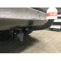 7610 Трейлер Фаркоп для Honda CR-V 2007-2012. Требуется подрезка бампера. Тип шара: A. Нагрузки: 1100/50 кг, масса фаркопа 16,4 кг (без электрики в комплекте)