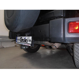 J008A GALIA Полностью оцинкованный фаркоп на Jeep Wrangler JK 2007-2018, JL 2018-. Подрозетник убирается за бампер. Тип шара: A. Установка без снятия и выреза бам