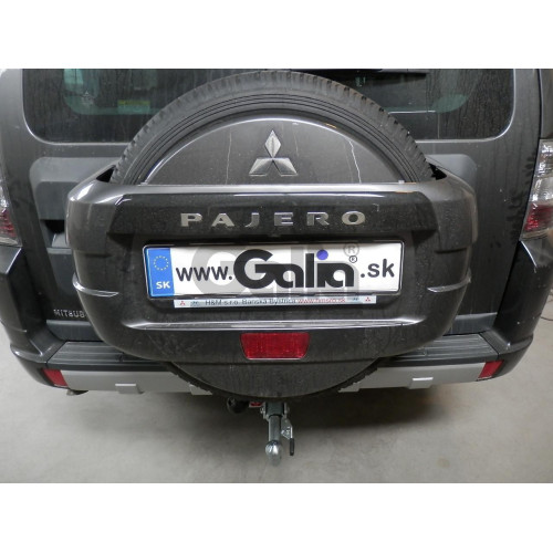M082C GALIA Полностью оцинкованный фаркоп на Mitsubishi Pajero IV 2007-2020 (без подрезки бампера), Mitsubishi Pajero III 2000-2007 3/5 дверей V7 (невидимый вырез бампера). Тип шара: C (горизонтальный съемный). Нагрузки: 3500/135 кг, масса фаркопа 22,77 к