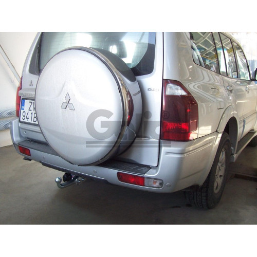 M082C GALIA Полностью оцинкованный фаркоп на Mitsubishi Pajero IV 2007-2020 (без подрезки бампера), Mitsubishi Pajero III 2000-2007 3/5 дверей V7 (невидимый вырез бампера). Тип шара: C (горизонтальный съемный). Нагрузки: 3500/135 кг, масса фаркопа 22,77 к
