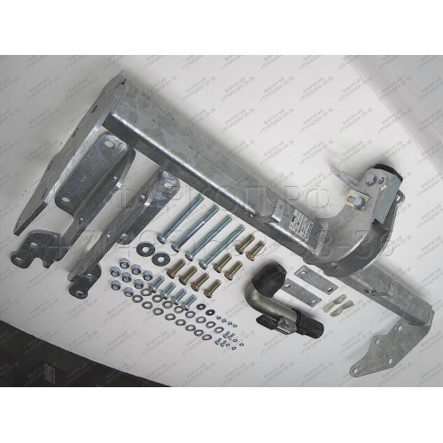 M082C GALIA Полностью оцинкованный фаркоп на Mitsubishi Pajero IV 2007-2020 (без подрезки бампера), Mitsubishi Pajero III 2000-2007 3/5 дверей V7 (невидимый вырез бампера). Тип шара: C (горизонтальный съемный). Нагрузки: 3500/135 кг, масса фаркопа 22,77 к