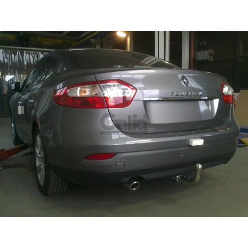 R089C GALIA Полностью оцинкованный фаркоп на Renault Fluence седан 2010-2015. Подрозетник убирается за бампер. Тип шара: C (горизонтальный съемный). Невидимый вырез бампера. Нагрузки: 1400/75 кг, масса фаркопа 17,37 кг