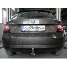 S110A GALIA Полностью оцинкованный фаркоп на Skoda Fabia хетчбек 2014-2021. Подрозетник убирается за бампер. Тип шара: A. Невидимый вырез бампера. Нагрузки