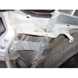 T053A GALIA Полностью оцинкованный фаркоп на Toyota Corolla Verso 2004-2009. Тип шара: A. Требуется подрезка бампера. Нагрузки: 1400/60 кг, масса фаркопа 15,01 кг