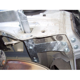 T053A GALIA Полностью оцинкованный фаркоп на Toyota Corolla Verso 2004-2009. Тип шара: A. Требуется подрезка бампера. Нагрузки: 1400/60 кг, масса фаркопа 15,01 кг