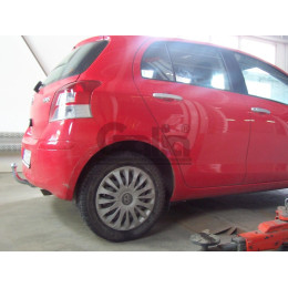 T057A GALIA Полностью оцинкованный фаркоп на Toyota Yaris 2005-2014. Особенности: с 2012 по 2014 необходимо отрегулировать положение глушителя. Тип шара: A. Без