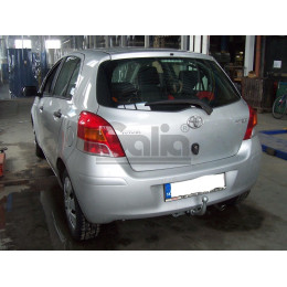 T057A GALIA Полностью оцинкованный фаркоп на Toyota Yaris 2005-2014. Особенности: с 2012 по 2014 необходимо отрегулировать положение глушителя. Тип шара: A. Без