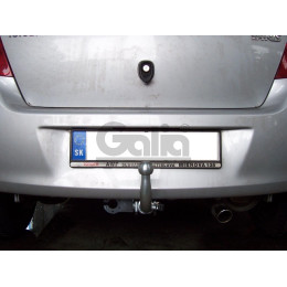 T057A GALIA Полностью оцинкованный фаркоп на Toyota Yaris 2005-2014. Особенности: с 2012 по 2014 необходимо отрегулировать положение глушителя. Тип шара: A. Без