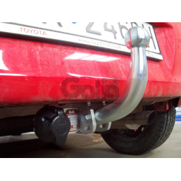T057A GALIA Полностью оцинкованный фаркоп на Toyota Yaris 2005-2014. Особенности: с 2012 по 2014 необходимо отрегулировать положение глушителя. Тип шара: A. Без