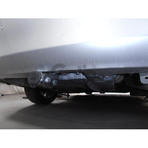 T060C GALIA Полностью оцинкованный фаркоп на Toyota Corolla E15 седан 2007-2013. Подрозетник убирается за бампер. Тип шара: C (горизонтальный съемный). Невидимый вырез бампера. Нагрузки: 1500/60 кг, масса фаркопа 18,17 кг