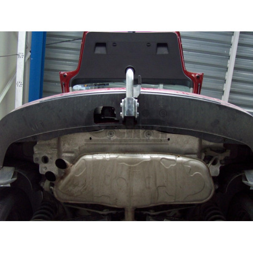 V065A GALIA Полностью оцинкованный фаркоп на Volkswagen Touran 2002-2015. Подрозетник убирается за бампер. Тип шара: A. Подрезка бампера. Нагрузки: 1800/75 кг, масса фаркопа 15,02 кг