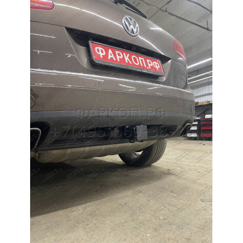 PCA-02-991122.00 PT GROUP Фаркоп на Volkswagen Touareg 2002-2018, Porsche Cayenne 2002-2017. Тип шара: E (легкосъемный шар под квадрат). Нагрузки: 3500/150 кг, масса фаркопа 17,4 кг (без электрики в комплекте)