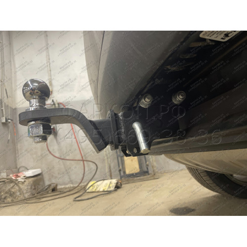 PCA-02-991122.00 PT GROUP Фаркоп на Volkswagen Touareg 2002-2018, Porsche Cayenne 2002-2017. Тип шара: E (легкосъемный шар под квадрат). Нагрузки: 3500/150 кг, масса фаркопа 17,4 кг (без электрики в комплекте)