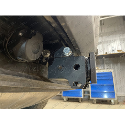 PCA-02-991122.00 PT GROUP Фаркоп на Volkswagen Touareg 2002-2018, Porsche Cayenne 2002-2017. Тип шара: E (легкосъемный шар под квадрат). Нагрузки: 3500/150 кг, масса фаркопа 17,4 кг (без электрики в комплекте)