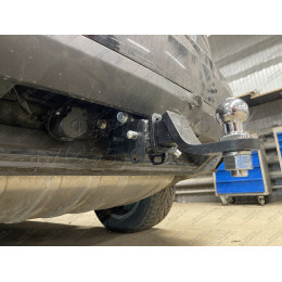 PCA-02-991122.00 PT GROUP Фаркоп на Volkswagen Touareg 2002-2018, Porsche Cayenne 2002-2017. Тип шара: E (легкосъемный шар под квадрат). Нагрузки: 3500/150 кг, масса фаркопа 17,4 кг (без 