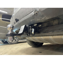 PCA-02-991122.00 PT GROUP Фаркоп на Volkswagen Touareg 2002-2018, Porsche Cayenne 2002-2017. Тип шара: E (легкосъемный шар под квадрат). Нагрузки: 3500/150 кг, масса фаркопа 17,4 кг (без 