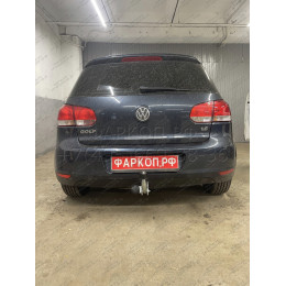 A038A GALIA Полностью оцинкованный фаркоп на Audi A3 2003-2008: хетчбек 3 двери, VW Golf V, VI, Plus хетчбек 3/5 дверей 2003-2008, 2008-2013 (2WD только). Тип шара: A. Подрезка б