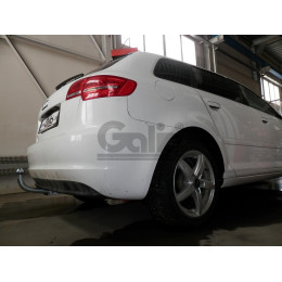 A045A GALIA Полностью оцинкованный фаркоп на Audi A3 Sportback хетчбек 5 дверей 2004-2008, 2008-2013. Тип шара: A. Подрезка бампера. Нагрузки: 1600/75 кг, масса фаркопа 