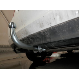 A045A GALIA Полностью оцинкованный фаркоп на Audi A3 Sportback хетчбек 5 дверей 2004-2008, 2008-2013. Тип шара: A. Подрезка бампера. Нагрузки: 1600/75 кг, масса фаркопа 