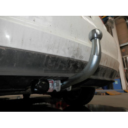 A045A GALIA Полностью оцинкованный фаркоп на Audi A3 Sportback хетчбек 5 дверей 2004-2008, 2008-2013. Тип шара: A. Подрезка бампера. Нагрузки: 1600/75 кг, масса фаркопа 