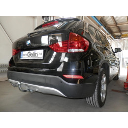 B018C GALIA Полностью оцинкованный фаркоп на BMW X1 E84 2009-2015, кроме M-обвеса. Подрозетник убирается за бампер. Тип шара: C (горизонтальный съемный). Бе