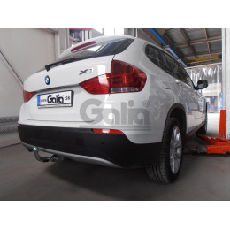 B018C GALIA Полностью оцинкованный фаркоп на BMW X1 E84 2009-2015, кроме M-обвеса. Подрозетник убирается за бампер. Тип шара: C (горизонтальный съемный). Бе