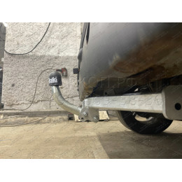 F083A GALIA Полностью оцинкованный фаркоп на Ford Tourneo Connect 2002-2014, Transit Connect 2002-2014. Тип шара: A. Установка без снятия и выреза бампера. Нагрузки: 1200/75 кг,