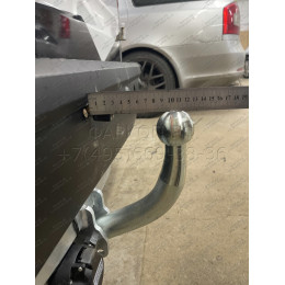 F083A GALIA Полностью оцинкованный фаркоп на Ford Tourneo Connect 2002-2014, Transit Connect 2002-2014. Тип шара: A. Установка без снятия и выреза бампера. Нагрузки: 1200/75 кг,