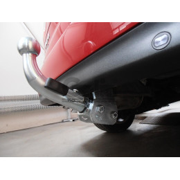 F104A GALIA Полностью оцинкованный фаркоп на Ford Galaxy 2000-2006, SEAT Alhambra 2000-2010, Volkswagen Sharan 2000-2010 2WD/4WD. Подрозетник убирается за бампер. Тип шара: A. Без выре