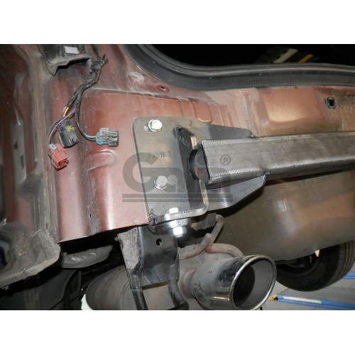F123A GALIA Полностью оцинкованный фаркоп на Ford Explorer 2011-2015 (без подрезки бампера), Ford Explorer 2015-2020 (минимальная подрезка бампера). Подрозетник убирается за бампер. Тип шара: A. Нагрузки: 2400/130 кг, масса фаркопа 19,62 кг
