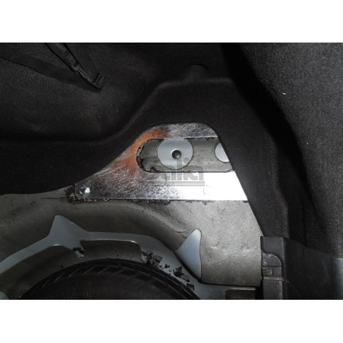 H012C GALIA Полностью оцинкованный фаркоп на Honda Civic хетчбек 5 дверей 2000-2003. Тип шара: C (горизонтальный съемный). Невидимый вырез бампера. Нагрузки: 1200/50 кг, масса фаркопа 20,35 кг