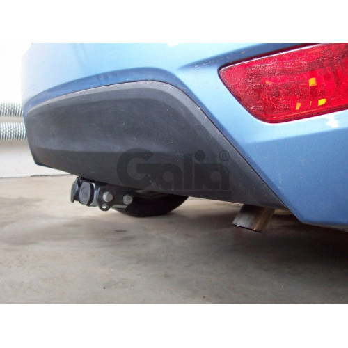 H084C GALIA Полностью оцинкованный фаркоп на Hyundai ix20 2010-2019. Тип шара: C (горизонтальный съемный). Невидимый вырез бампера. Нагрузки: 1300/75 кг, масса фаркопа 14,97 кг