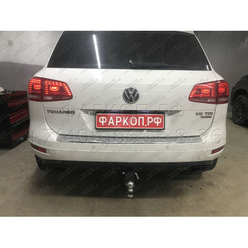 PCA-02-991122.00 PT GROUP Фаркоп на Volkswagen Touareg 2002-2018, Porsche Cayenne 2002-2017. Тип шара: E (легкосъемный шар под квадрат). Нагрузки: 3500/150 кг, масса фаркопа 17,4 кг (без электрики в комплекте)