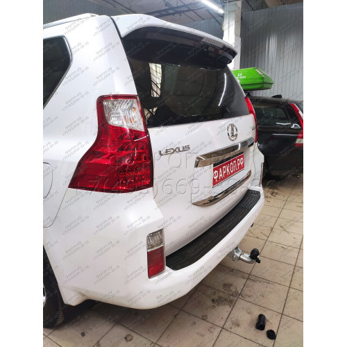 T065C GALIA Полностью оцинкованный фаркоп на Toyota Land Cruiser Prado J120 2003-2009, J150 2009-2023, Lexus GX 470 2003-2009, GX 460 2009-2023. Тип шара: C (горизонтальный съемный). Невидимый вырез бампера. Нагрузки: 3000/120 кг, масса фаркопа 6,97 кг