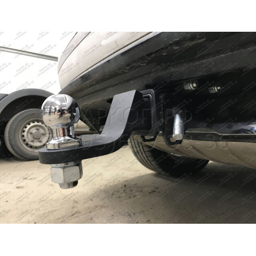 PCA-02-991122.00 PT GROUP Фаркоп на Volkswagen Touareg 2002-2018, Porsche Cayenne 2002-2017. Тип шара: E (легкосъемный шар под квадрат). Нагрузки: 3500/150 кг, масса фаркопа 17,4 кг (без электрики в комплекте)