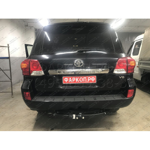 3017-F ORIS Фаркоп на Toyota Land Cruiser 200 2007-2021, включая Executive, Excalibur, TRD, Lexus LX570 2007-2021. Без выреза в бампере. Тип шара: F. Нагрузки: 2500/120 кг, масса фаркопа 22,8 кг (без электрики в комплекте)