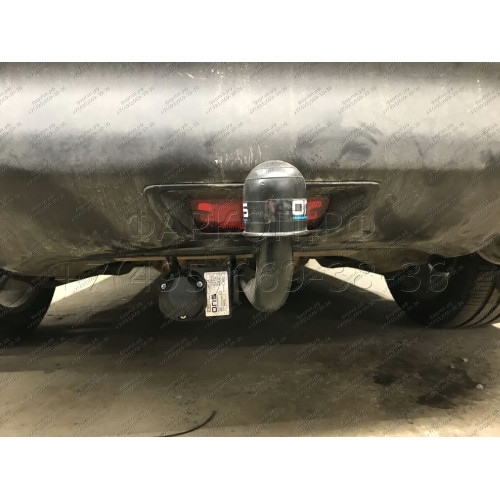 8011-A ORIS Фаркоп на Infiniti FX 2010-2014, Infiniti QX70 2014-2017 без выреза в бампере. Тип шара: A. Нагрузки: 1500/75 кг, масса фаркопа 21 кг (без электрики в комплекте)