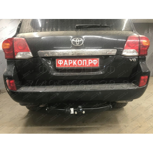 3017-F ORIS Фаркоп на Toyota Land Cruiser 200 2007-2021, включая Executive, Excalibur, TRD, Lexus LX570 2007-2021. Без выреза в бампере. Тип шара: F. Нагрузки: 2500/120 кг, масса фаркопа 22,8 кг (без электрики в комплекте)