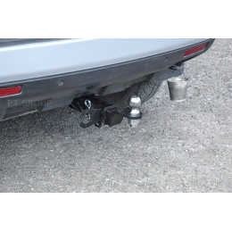 LRF-06-991122.00 PT GROUP Фаркоп на Land Rover Freelander 2006-2014 без подрезки бампера. Тип шара: E (легкосъемный шар под квадрат). Нагрузки: 2100/130 кг, масса фаркопа 15 