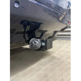 LRF-06-991122.00 PT GROUP Фаркоп на Land Rover Freelander 2006-2014 без подрезки бампера. Тип шара: E (легкосъемный шар под квадрат). Нагрузки: 2100/130 кг, масса фаркопа 15 