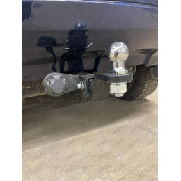 LRF-06-991122.00 PT GROUP Фаркоп на Land Rover Freelander 2006-2014 без подрезки бампера. Тип шара: E (легкосъемный шар под квадрат). Нагрузки: 2100/130 кг, масса фаркопа 15 